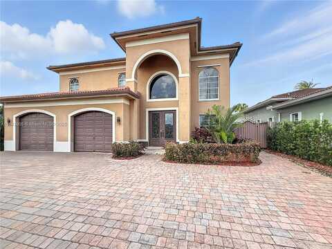 9751 SW 35th St, Miami, FL 33165