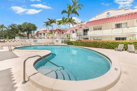 6709 N Kendall Dr, Pinecrest, FL 33156