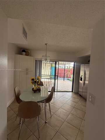 1395 W 41st St, Hialeah, FL 33012