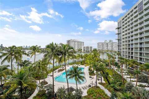 1500 Bay Rd, Miami Beach, FL 33139