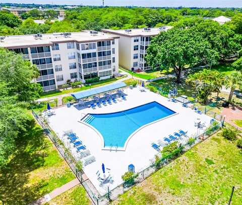2600 NW 49th Ave, Lauderdale Lakes, FL 33313