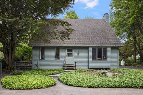 930 North Main Road, Jamestown, RI 02835