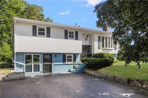 30 Birchwood Lane, West Warwick, RI 02893