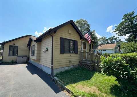 42 Leigh Street, Warwick, RI 02889