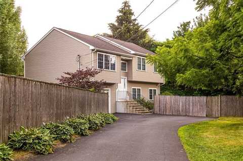93 Maywood Avenue, Warwick, RI 02889
