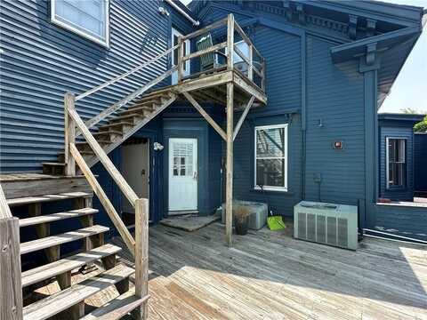 160 Broadway, Newport, RI 02840
