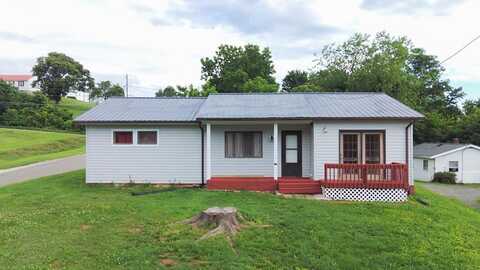 608 W Center St, Galax, VA 24333