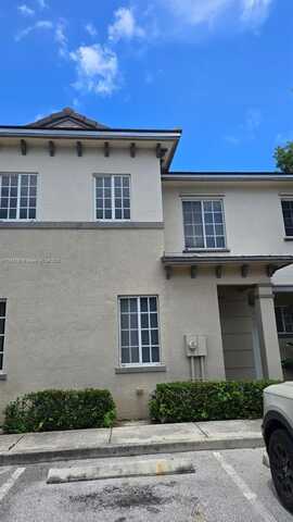2002 Freeport Ln, Riviera Beach, FL 33404