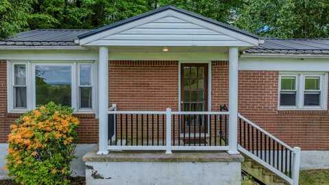 11 Chantilly, Fancy Gap, VA 24328