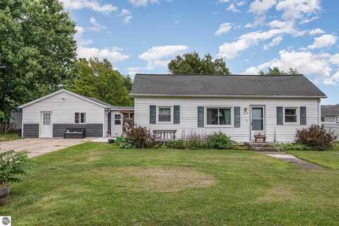 209 S Park, Ashley, MI 48806