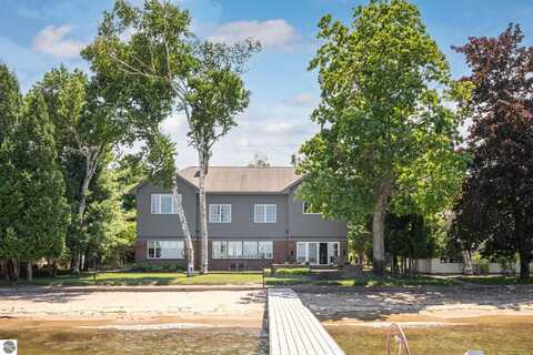 4868 W Whispering Pines Lane, Glen Arbor, MI 49636