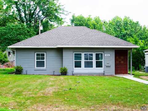 816 SW Parkview ST, Topeka, KS 66606