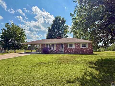 801 S 9th St, Osage City, KS 66523