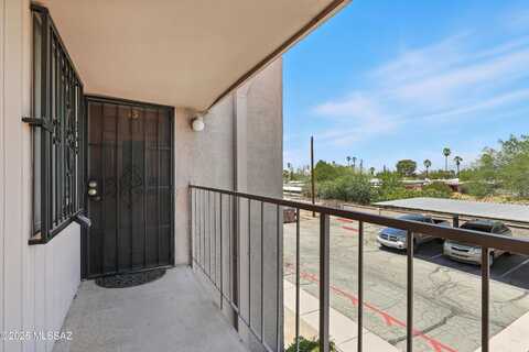 6625 E Golf Links Road, Tucson, AZ 85730