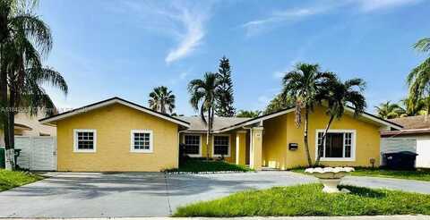 233 NE 199th Ter, Miami, FL 33179