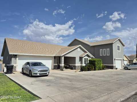 417 N 1st Avenue, Thatcher, AZ 85552