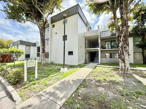 10405 N Kendall Dr, Miami, FL 33176