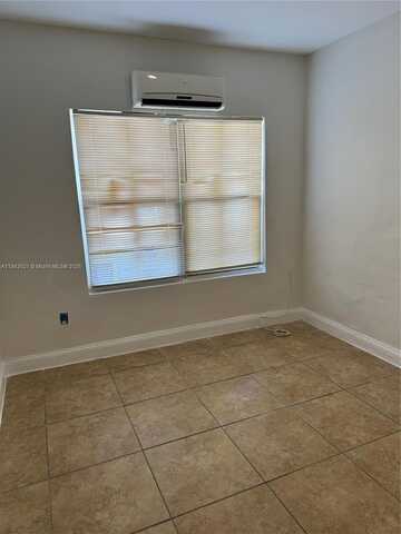 4701 SW 8th St, Miami, FL 33134