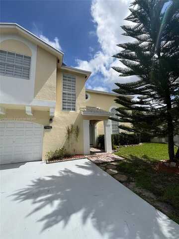 9995 NW 51st Ter, Doral, FL 33178