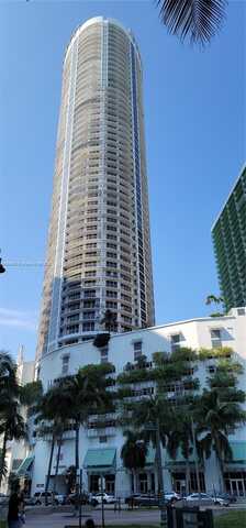 1750 N Bayshore Dr, Miami, FL 33132