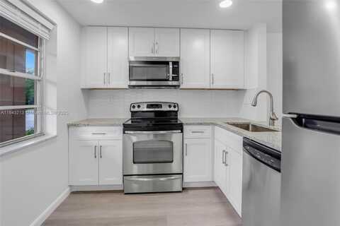 2601 NW 48th Ter, Lauderdale Lakes, FL 33313