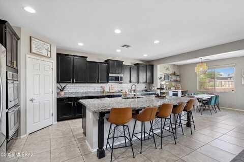 9693 N Melandra Way, Marana, AZ 85653