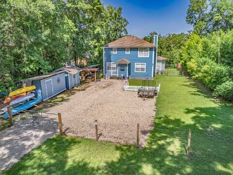84 N Easy Street, Sopchoppy, FL 32358