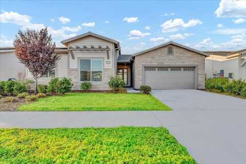 426 E Tyler Court, Visalia, CA 93291