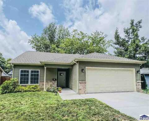 21 McKinley Boulevard, Terre Haute, IN 47803