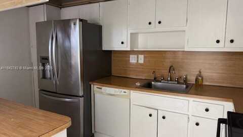 1475 NE 125th Ter, North Miami, FL 33161