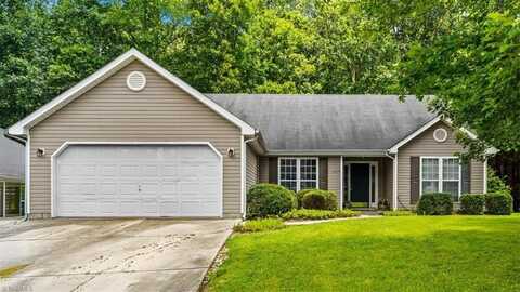 1615 Hargrove Drive, Mc Leansville, NC 27301