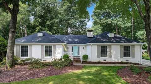 2915 Round Hill Road, Greensboro, NC 27408