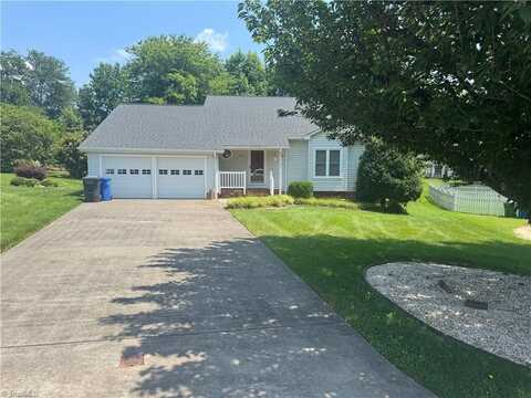 101 Thomas Drake Court, Kernersville, NC 27284