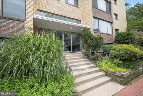 305 C STREET NE, WASHINGTON, DC 20002