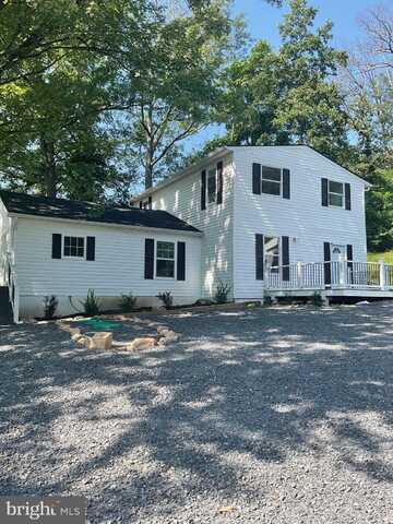 7464 PAW PAW ROAD, PAW PAW, WV 25434