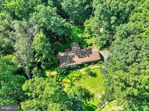 1211 BERNOUDY ROAD, WHITE HALL, MD 21161