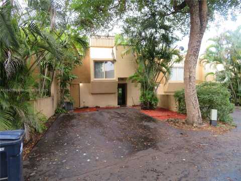 13878 SW 67th Ter, Miami, FL 33183