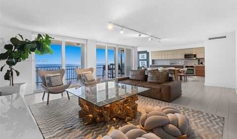 600 Grapetree Dr, Key Biscayne, FL 33149