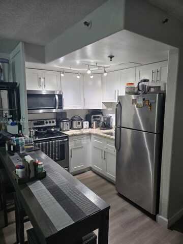 16450 NW 2nd Ave, Miami, FL 33169