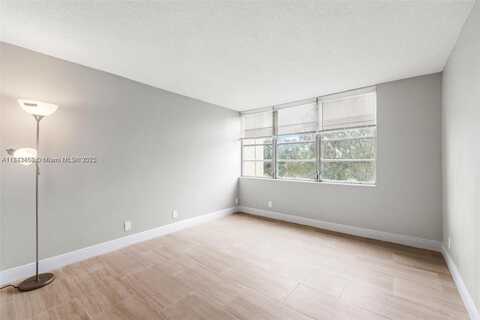7051 Environ Blvd, Lauderhill, FL 33319