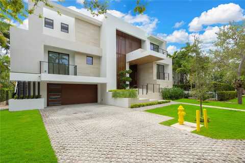 285 Woodcrest Rd, Key Biscayne, FL 33149