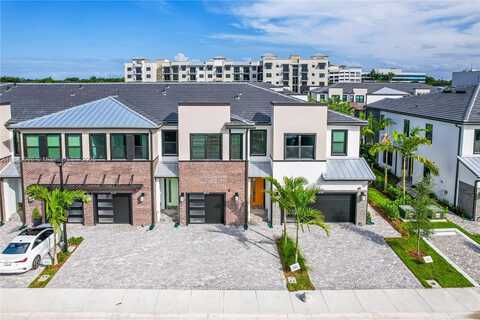 8356 NW 7th Pl, Plantation, FL 33324
