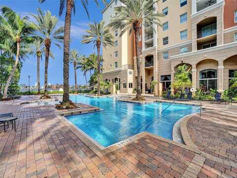 17100 N Bay Rd, Sunny Isles Beach, FL 33160