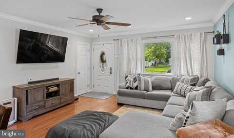 7 TINKER DRIVE, MOUNT HOLLY, NJ 08060