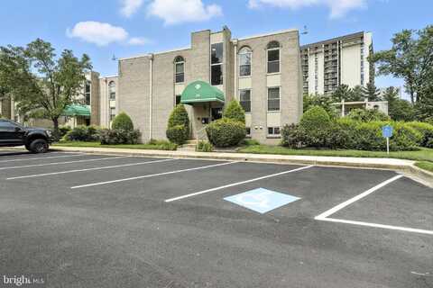 30 CANTERBURY SQUARE, ALEXANDRIA, VA 22304