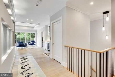 9604 PEMBROKE PLACE, VIENNA, VA 22182