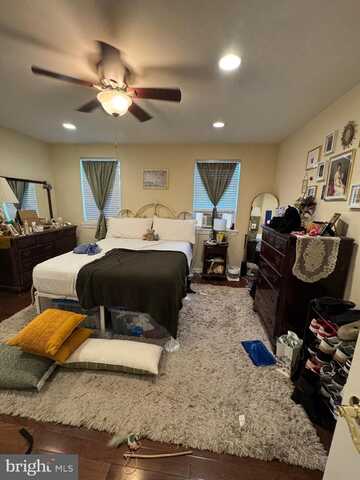 1124 MERCY STREET, PHILADELPHIA, PA 19148