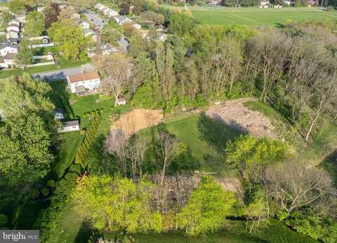 2795 SOUTHWICK DRIVE, LANCASTER, PA 17601