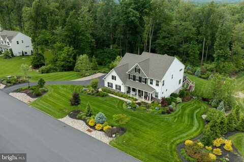36 GREENBRIAR DRIVE, ELIZABETHTOWN, PA 17022