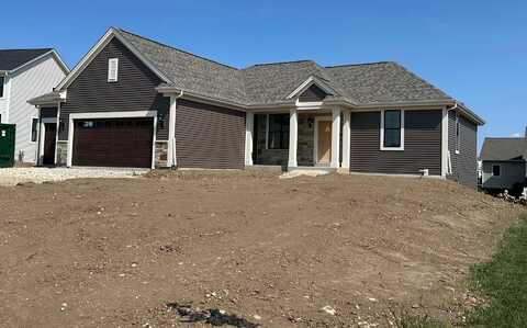 674 Mary Way, Slinger, WI 53086